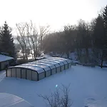 Val De L'our Szálloda