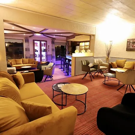 Val De L'our Отель