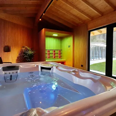 Hotel Val De L'our 4*