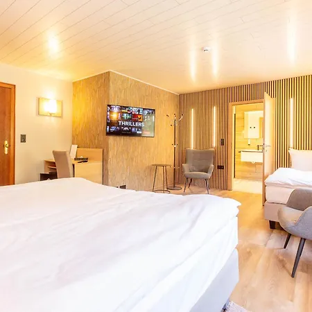 Val De L'our Отель Бург-Ройланд