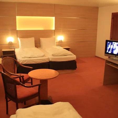 Val De L'our Hotel 4*