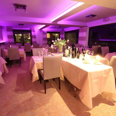 Hotel Val De L'our 4*